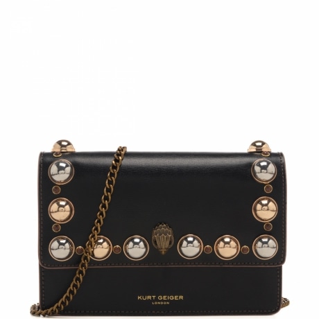 borsa a tracolla da donna kurt geiger mini shoreditch con tracolla in catena in pelle e borchie metalliche