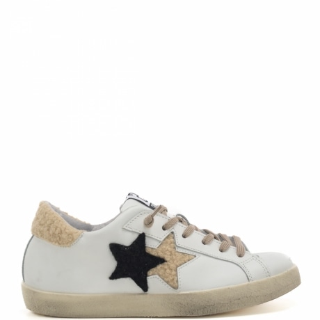 sneakers da donna con fondo a cassetta e stelle in lana bouclè bianco beige