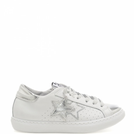 sneakers da donna in vera pelle con fondo a cassetta e stelle bianco argento