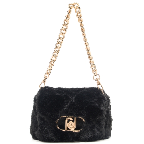 borsa a spalla da donna in ecopelliccia con logo monogram in metallo dorato sul davanti nera 