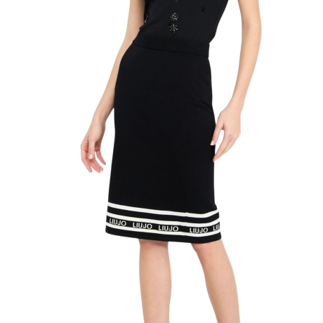 GONNA LONGUETTE da donna in maglia di misto viscosa con fondo con righe a contrasto nero bianco
