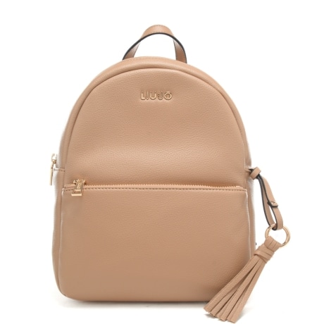 zaino piccolo da donna con texture martellata, tasca frontale e portachiavi nappa cammello