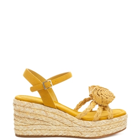 scarpe da donna GALENA in suede con decorazioni applicate sul davanti ocra 