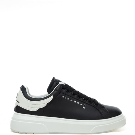 sneakers da uomo con inserto a contrasto colore sul retro nero