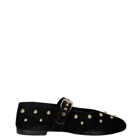 ballerine in suede nere con borchie dorate e cinturino