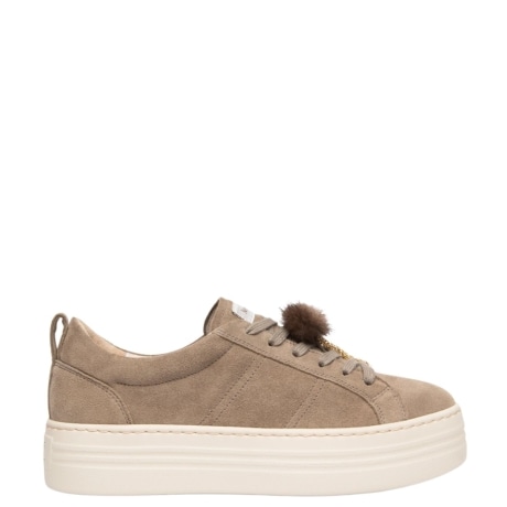 Sneaker Donna in Camoscio Beige con Dettaglio Pon-Pon e Catenina